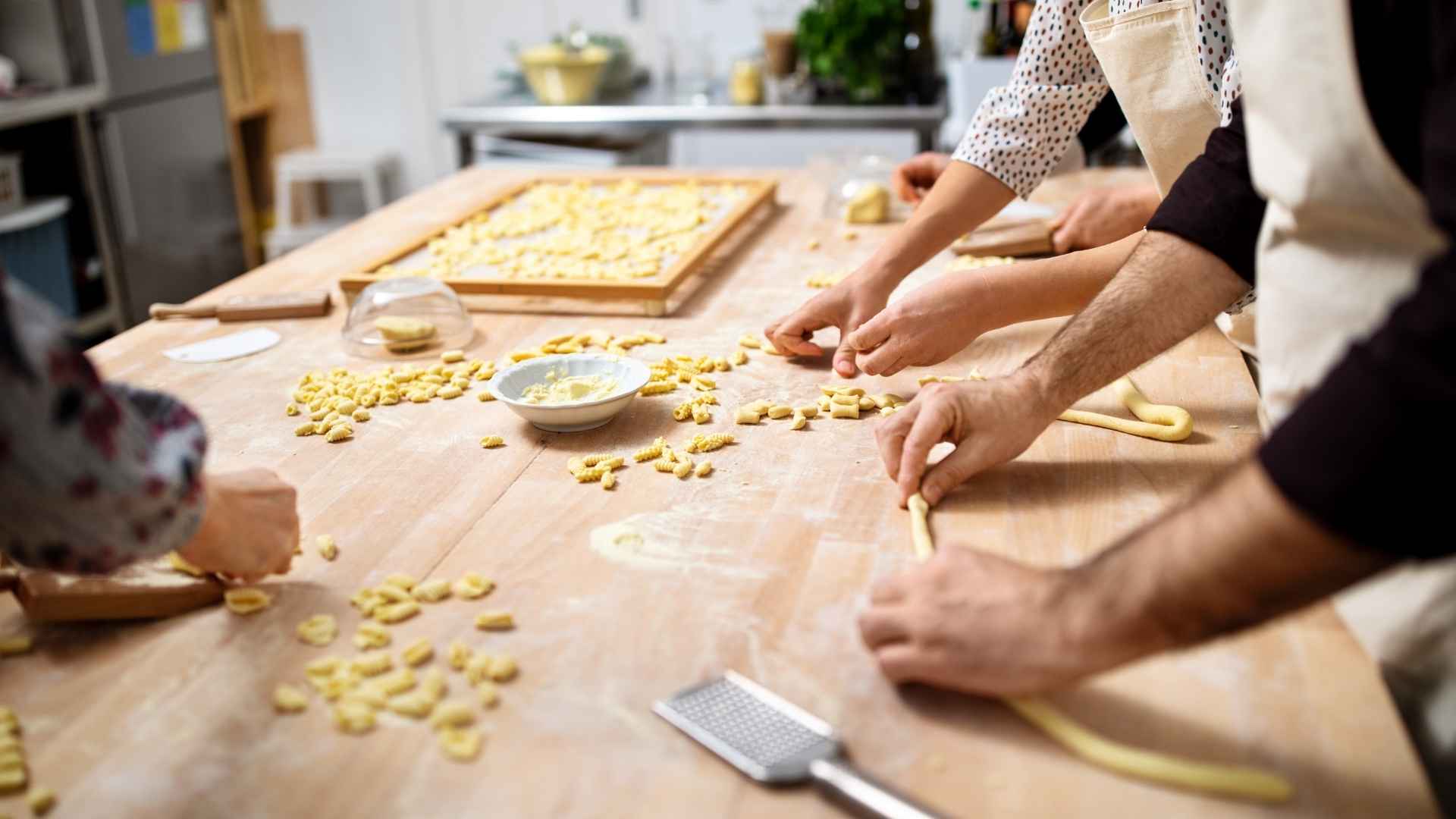 איך תמצאו סדנאות בישול באיטליה?